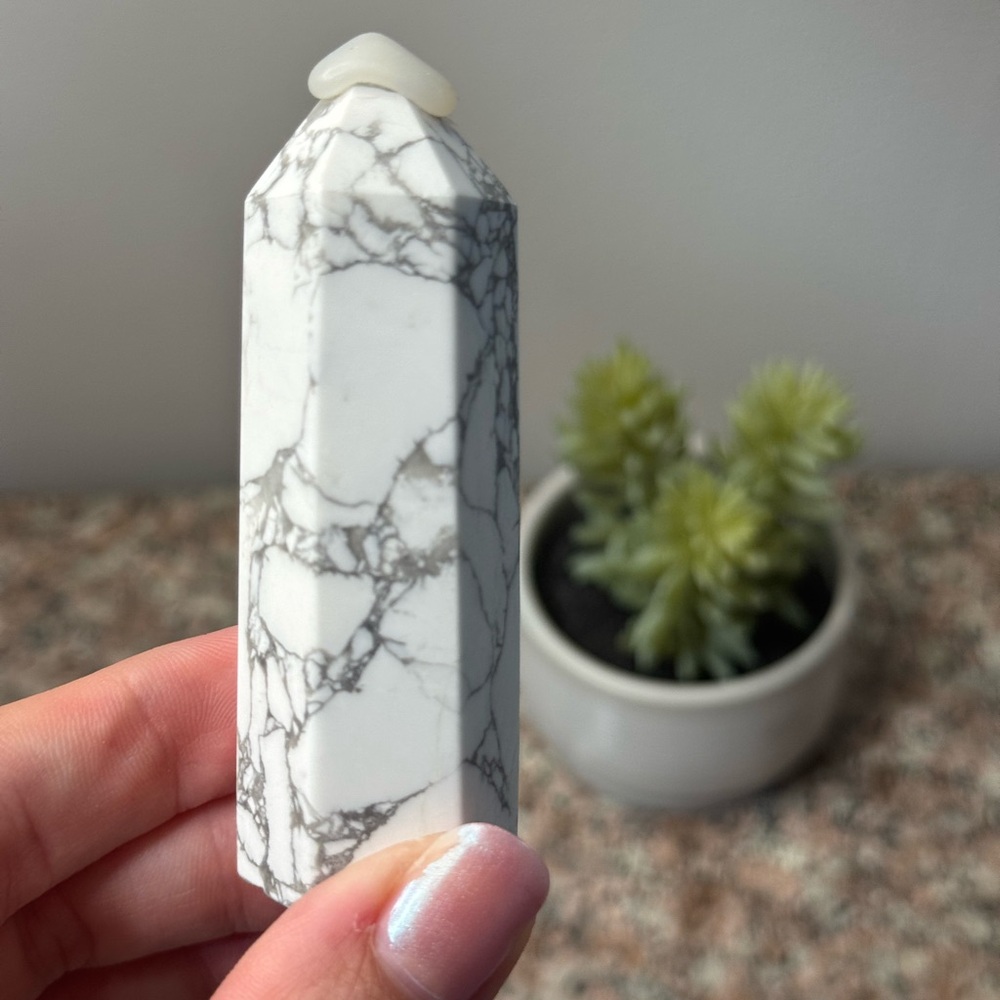 Howlite Tower